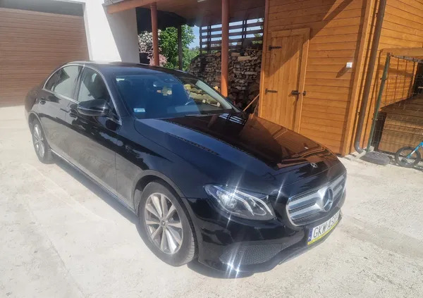 mercedes benz Mercedes-Benz Klasa E cena 127920 przebieg: 136350, rok produkcji 2017 z Kwidzyn